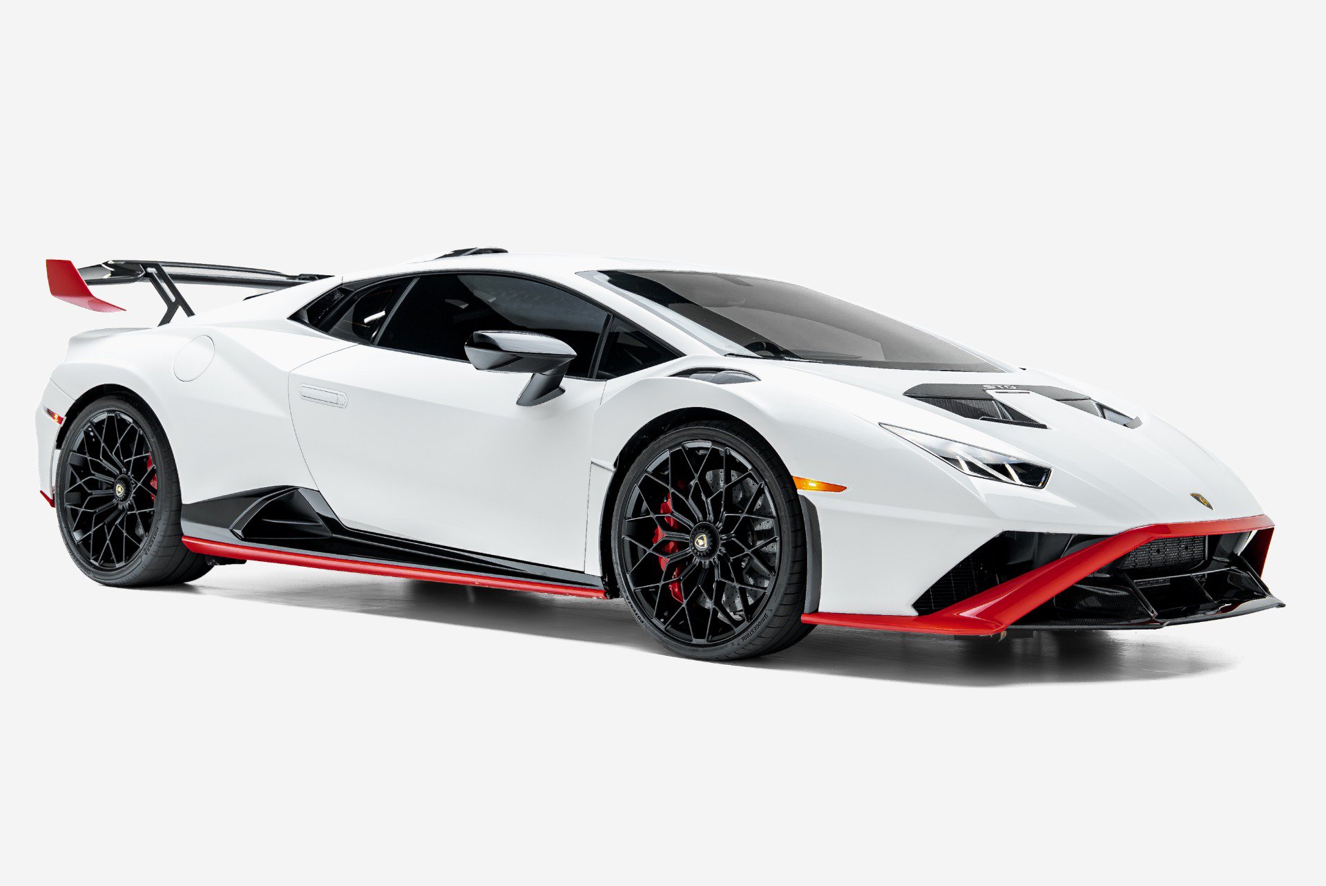 Used 2022 Lamborghini Huracan STO RWD image 5