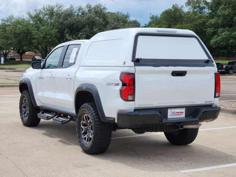 Used 2024 Chevrolet Colorado ZR2 w/ Technology Package AWD/4WD image 4