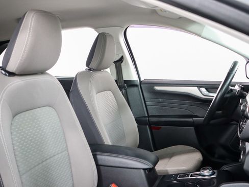 Used 2021 Ford Escape SE w/ Cold Weather Package image 26