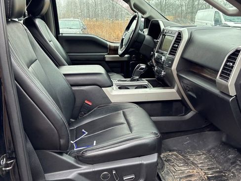 Used 2018 Ford F150 Lariat w/ Equipment Group 502A Luxury image 8