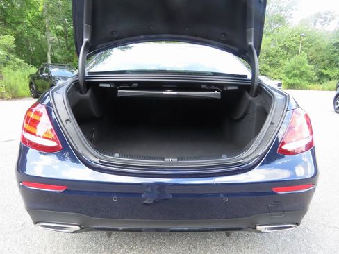 Used 2020 Mercedes-Benz E 350 4MATIC Sedan image 17