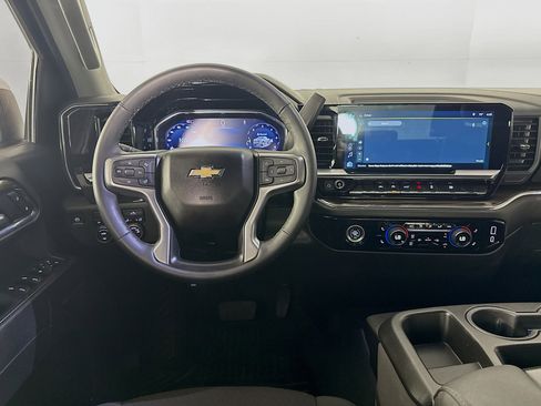 Used 2024 Chevrolet Silverado 1500 LT image 27