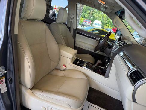 Used 2015 Lexus GX 460 w/ Premium Package AWD/4WD image 20