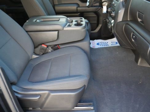 Used 2020 Chevrolet Silverado 1500 Custom w/ Custom Value Package image 19