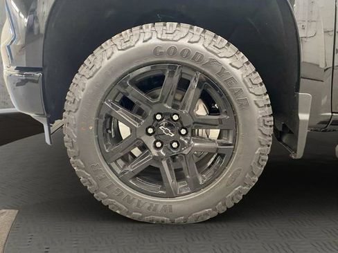 New 2026 Chevrolet Silverado 1500 Custom w/ Turbomax Blackout Package AWD/4WD image 10