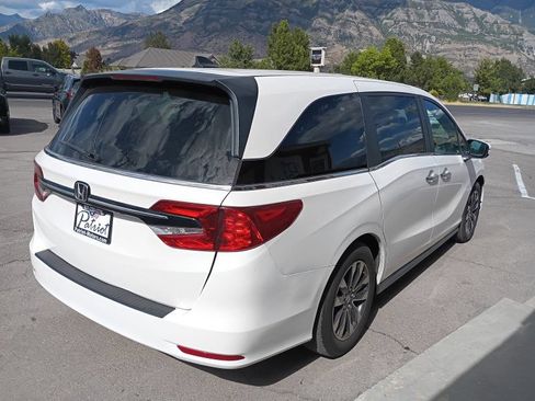 Used 2023 Honda Odyssey EX-L image 5