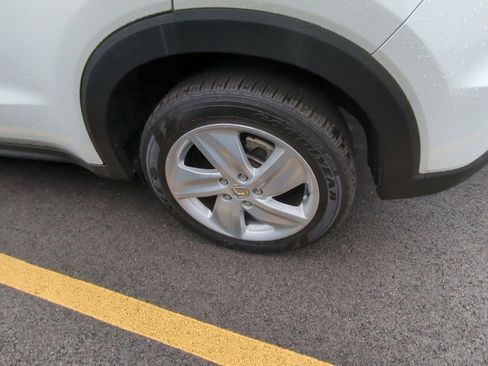 Used 2019 Honda HR-V EX image 5