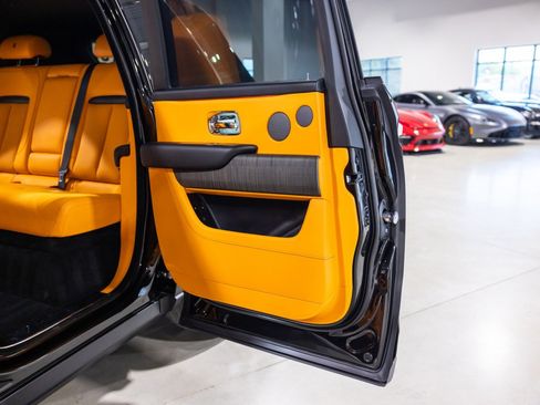 Used 2022 Rolls-Royce Cullinan AWD/4WD image 22