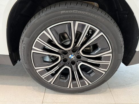 New 2026 BMW X3 xDrive30i w/ Premium Package AWD/4WD image 7