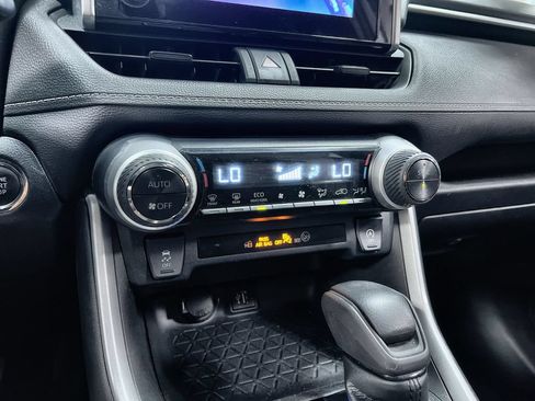 Used 2023 Toyota RAV4 XLE AWD/4WD image 34