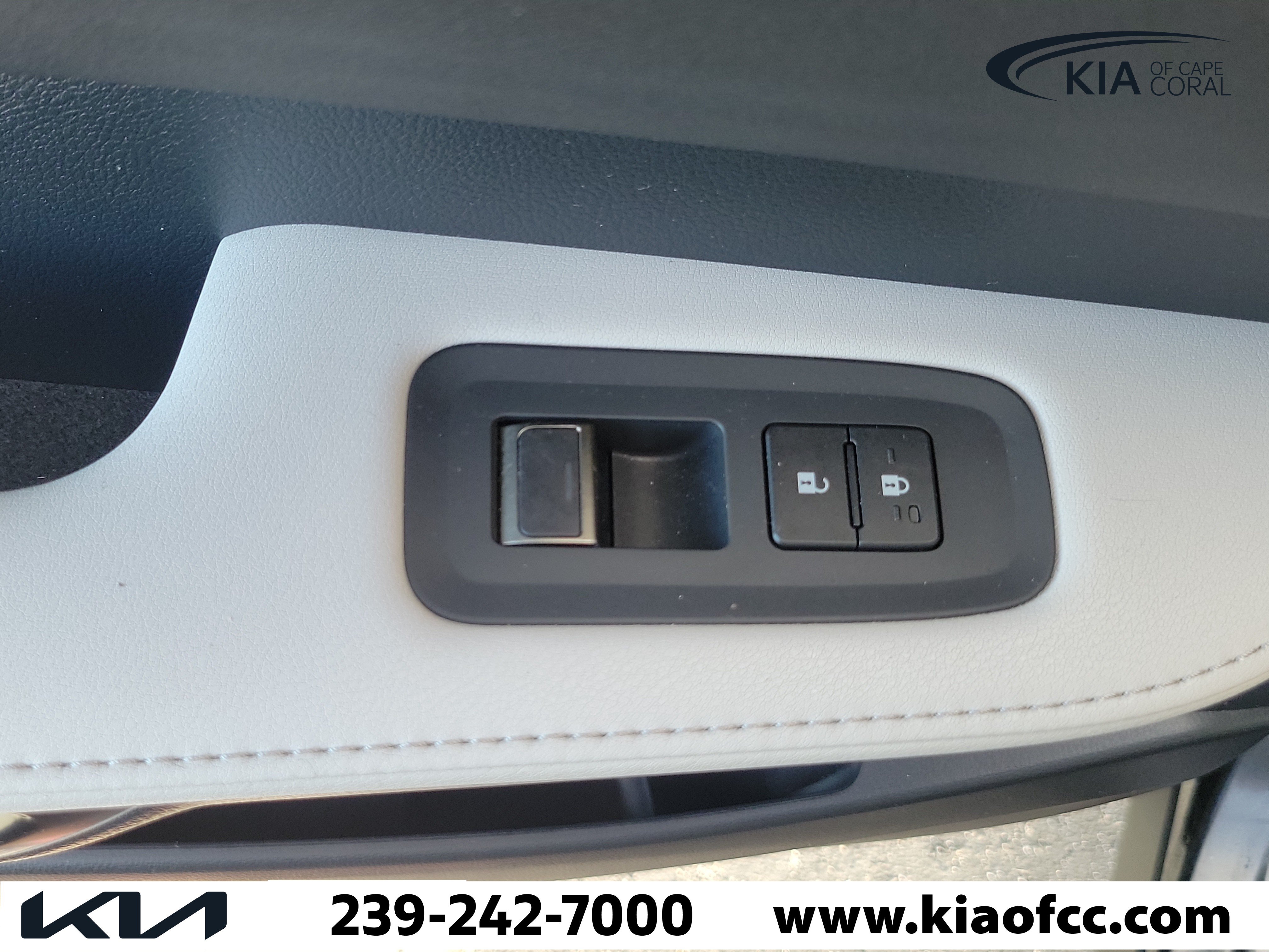 Used 2024 Lexus RX 350 Premium w/ Accessory Package (Z1) FWD image 16