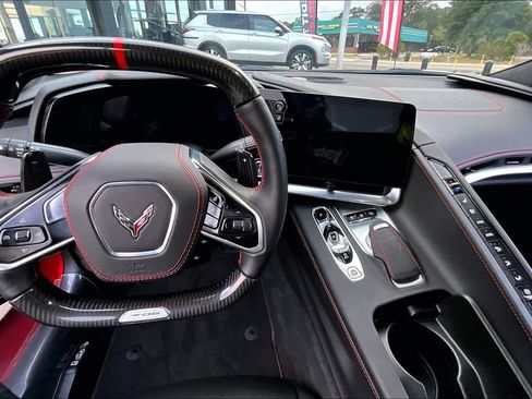 Used 2023 Chevrolet Corvette Z06 image 7