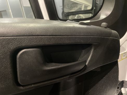 Used 2025 RAM ProMaster 2500 w/ Convenience Group FWD image 15