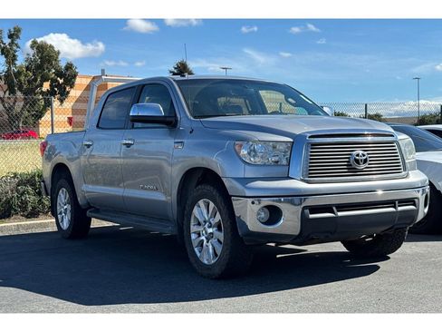 Used 2010 Toyota Tundra Limited image 2
