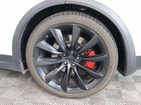 Used 2020 Tesla Model X Performance image 19