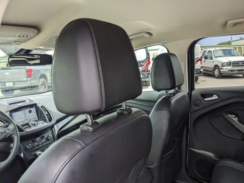 Used 2017 Ford Escape Titanium FWD image 19