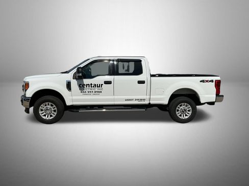 Used 2017 Ford F250 XLT w/ XLT Value Package AWD/4WD image 2
