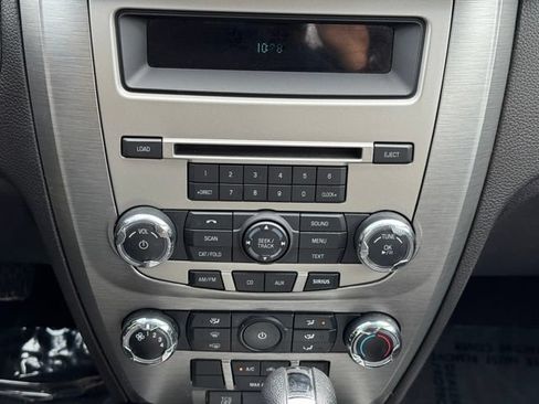 Used 2012 Ford Fusion SE FWD image 3