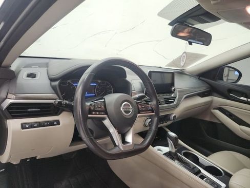 Used 2022 Nissan Altima 2.5 SL image 12