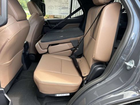 New 2026 Toyota 4Runner Limited AWD/4WD image 14