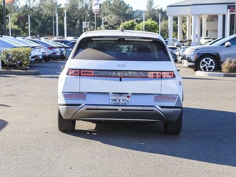 Certified 2024 Hyundai Ioniq 5 Limited RWD image 4