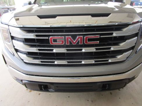 Used 2026 GMC Sierra 1500 SLE AWD/4WD image 21