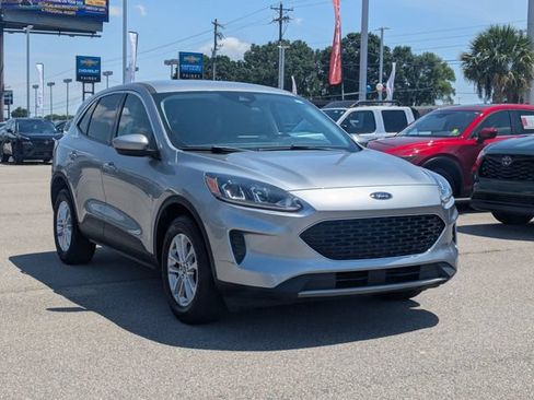 Used 2021 Ford Escape SE w/ Convenience Package AWD/4WD image 2