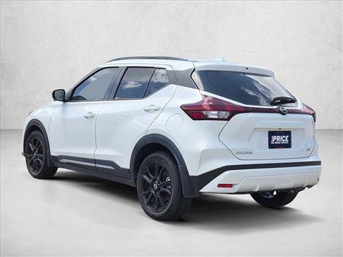 Used 2024 Nissan Kicks SR w/ SR Premium Package FWD image 7
