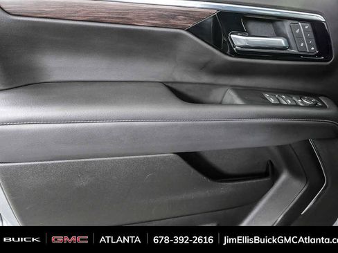 Used 2025 Chevrolet Tahoe LT image 6