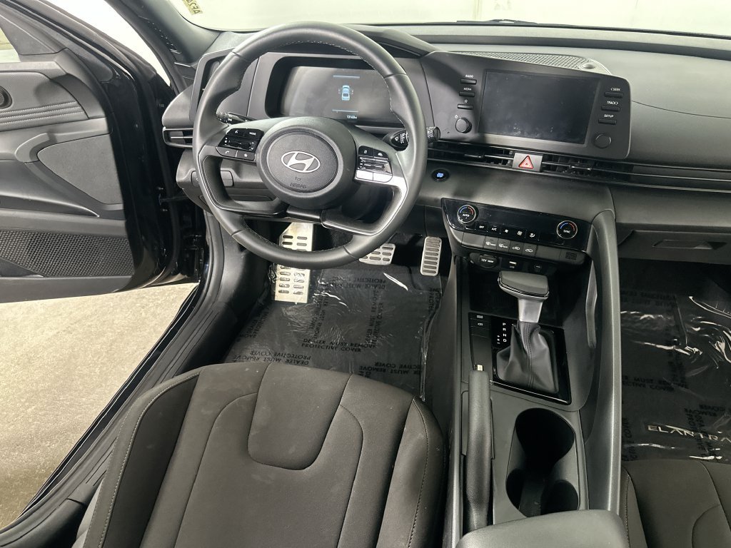 Used 2026 Hyundai Elantra Sport w/ Cargo Package FWD image 19