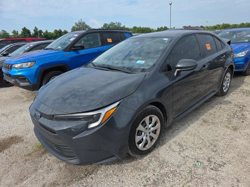 Used 2025 Toyota Corolla LE FWD image 2