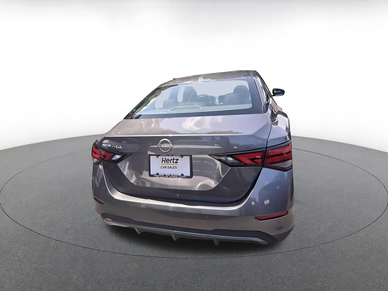 Used 2025 Nissan Sentra SV FWD image 10