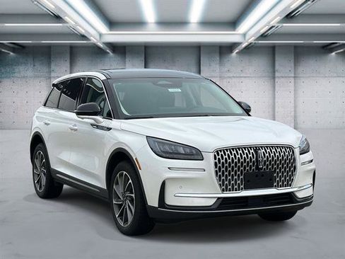 Certified 2023 Lincoln Corsair AWD image 2