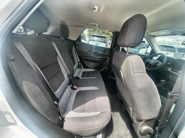Used 2025 Chevrolet TrailBlazer LT AWD/4WD image 25