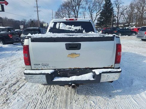 Used 2010 Chevrolet Silverado 1500 LT image 2