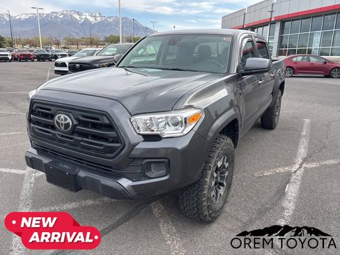 Used 2019 Toyota Tacoma SR image 7