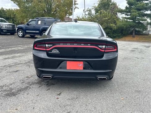 Used 2023 Dodge Charger SXT image 6