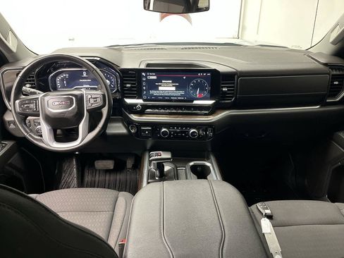 Certified 2024 GMC Sierra 1500 Elevation w/ LPO, Elevation Black Package AWD/4WD image 4