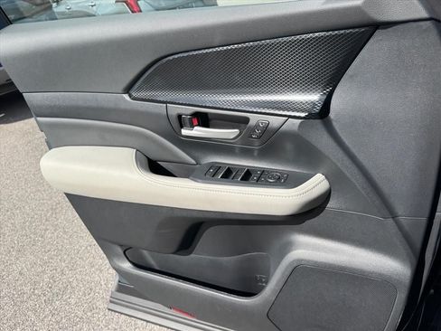 Used 2026 Toyota Grand Highlander AWD Hybrid image 19