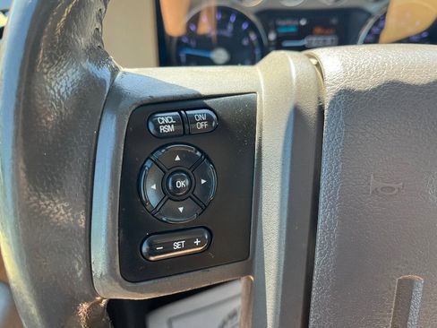Used 2012 Ford F250 Lariat w/ Lariat Interior Pkg AWD/4WD image 19