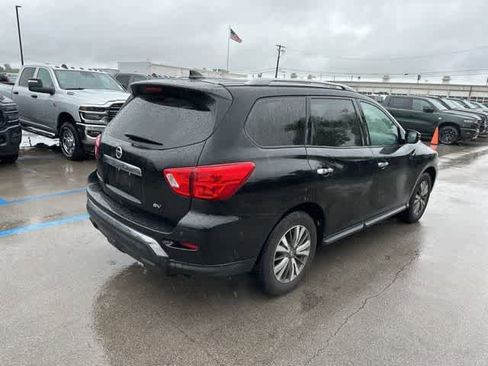 Used 2020 Nissan Pathfinder SV FWD image 18