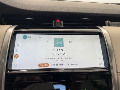 Used 2022 Land Rover Discovery Sport SE R-Dynamic AWD/4WD image 30