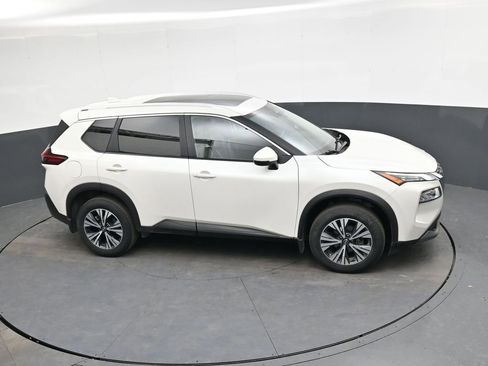 Used 2023 Nissan Rogue SV w/ SV Premium Package image 26