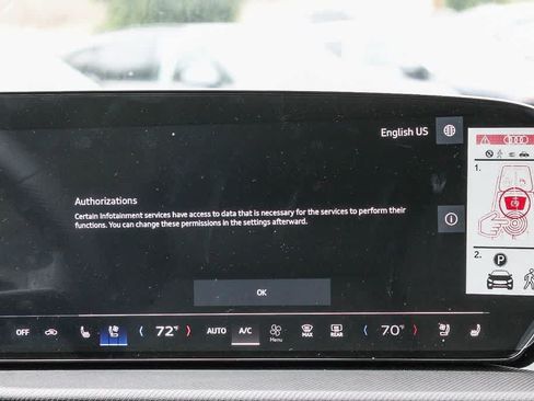 Used 2025 Audi SQ5 Premium Plus w/ Premium Plus Package AWD/4WD image 14