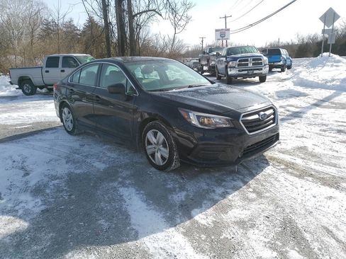 Used 2019 Subaru Legacy 2.5i image 2