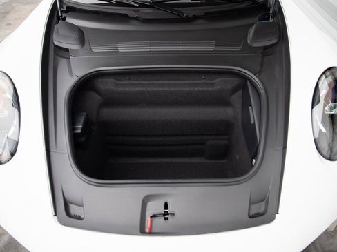 Used 2026 Porsche 911 Carrera image 24