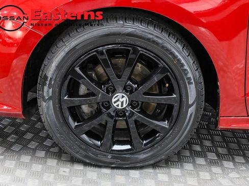 Used 2017 Volkswagen Jetta SE image 56