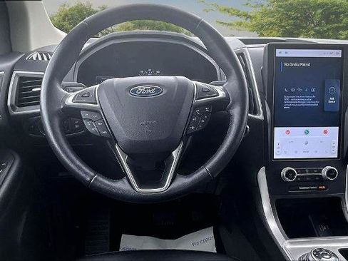 Certified 2023 Ford Edge SEL w/ Convenience Package AWD/4WD image 5