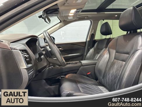Used 2023 Nissan Rogue Platinum w/ Platinum Premium Package AWD/4WD image 12