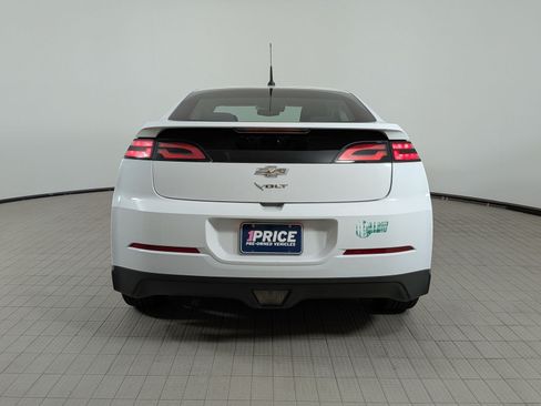 Used 2014 Chevrolet Volt FWD image 10